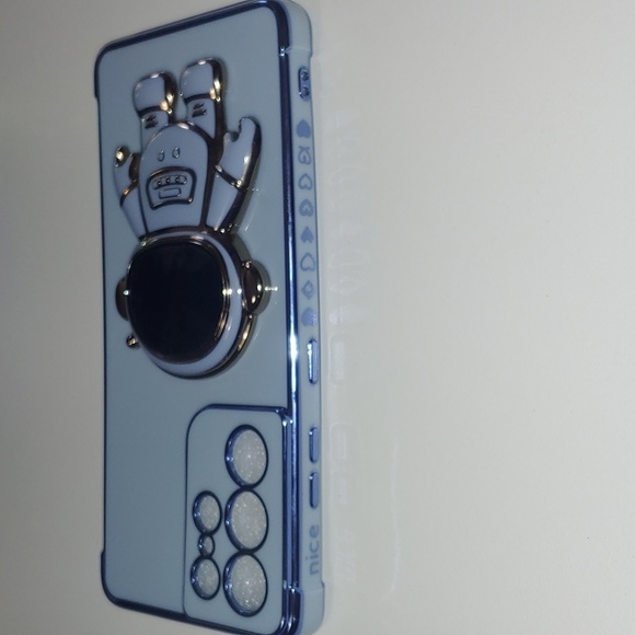 Nice Astronaut Samsung S21 Ultra Cellphone Cover - Picture 3 of 5